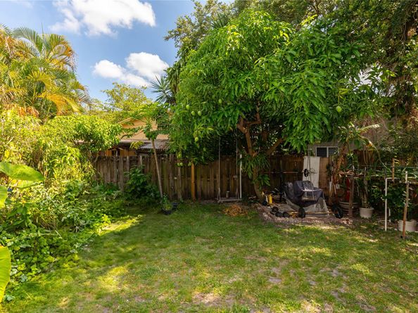 2120 SW 18th Ave, Fort Lauderdale FL 33315