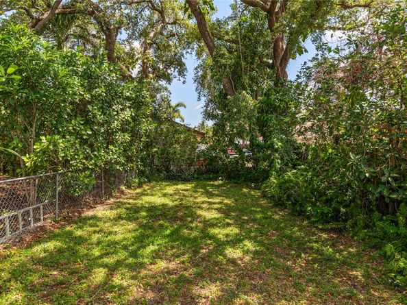 2120 SW 18th Ave, Fort Lauderdale FL 33315