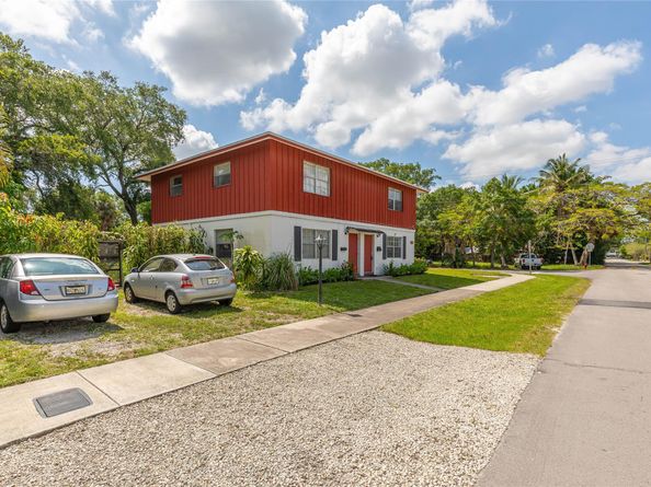 2120 SW 18th Ave, Fort Lauderdale FL 33315