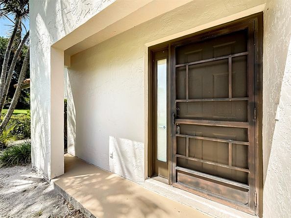 606 Deer Creek Lake Point North Ln, Deerfield Beach FL 33442