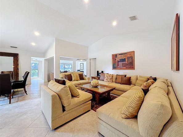 606 Deer Creek Lake Point North Ln, Deerfield Beach FL 33442