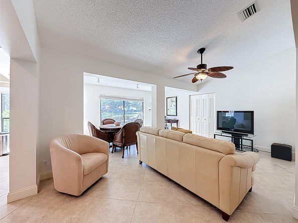 606 Deer Creek Lake Point North Ln, Deerfield Beach FL 33442
