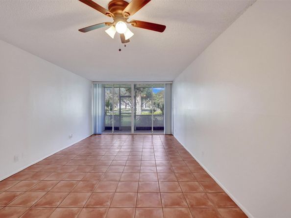 9481 Evergreen Pl 103, Davie FL 33324