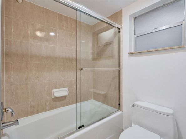 9481 Evergreen Pl 103, Davie FL 33324