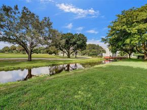9481 Evergreen Pl 103, Davie FL 33324