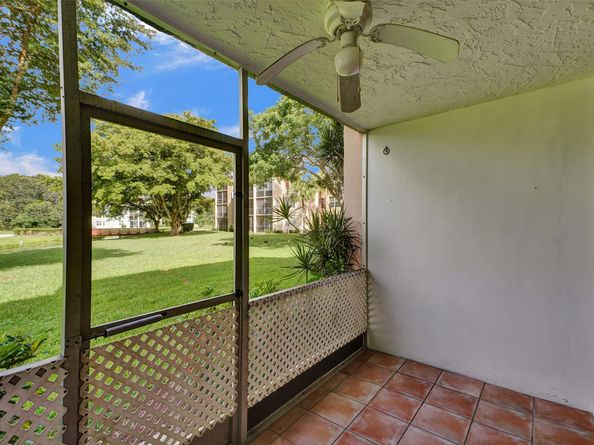 9481 Evergreen Pl 103, Davie FL 33324