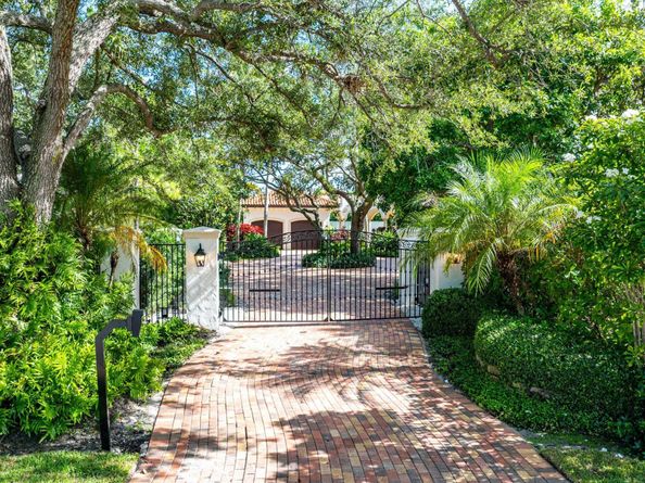 2002 NW 4th Avenue, Delray Beach FL 33444