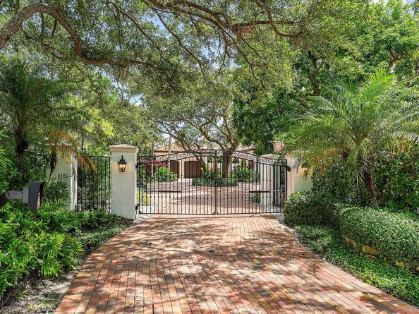 2002 NW 4th Avenue, Delray Beach FL 33444