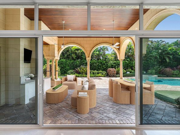 2002 NW 4th Avenue, Delray Beach FL 33444