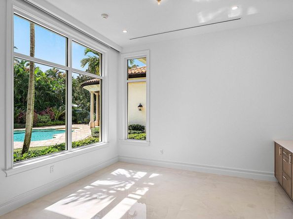 2002 NW 4th Avenue, Delray Beach FL 33444