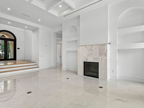 2002 NW 4th Avenue, Delray Beach FL 33444