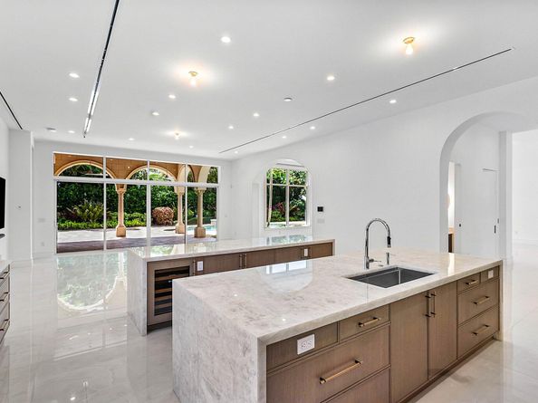 2002 NW 4th Avenue, Delray Beach FL 33444