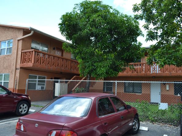 940 NW 8th Ave, Pompano Beach FL 33060