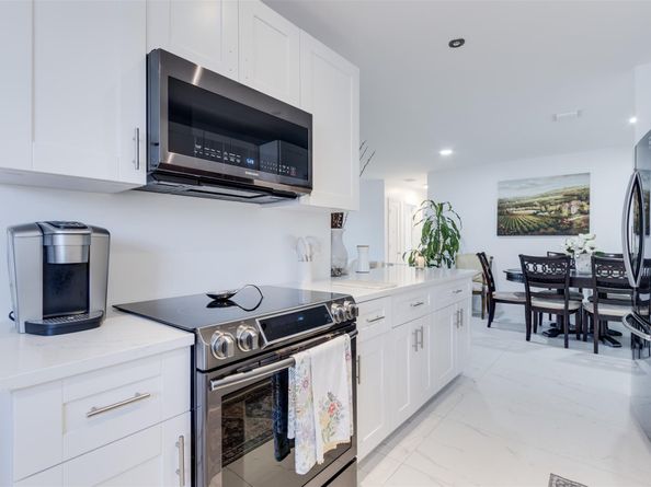 2600 NW 50th St, Tamarac FL 33309