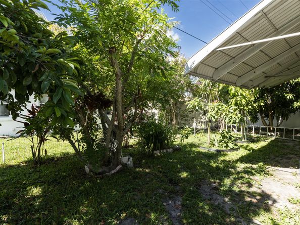 2600 NW 50th St, Tamarac FL 33309