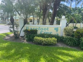 114 Barefoot Cove, Hypoluxo FL 33462