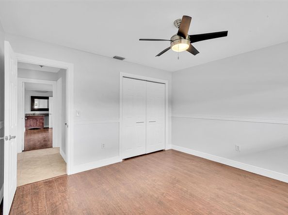 2510 NW 94th Ter, Sunrise FL 33322