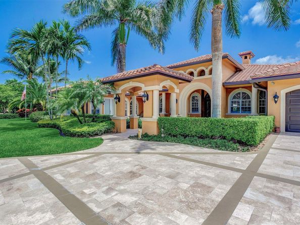 7170 155th Pl, Palm Beach Gardens FL 33418