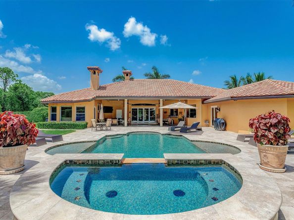 7170 155th Pl, Palm Beach Gardens FL 33418