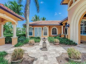 7170 155th Pl, Palm Beach Gardens FL 33418
