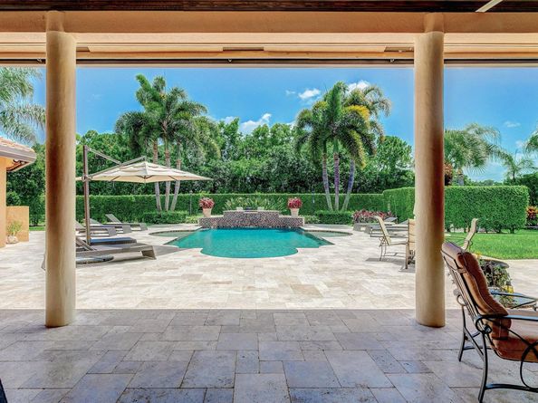 7170 155th Pl, Palm Beach Gardens FL 33418