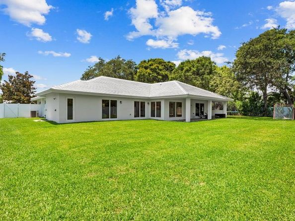425 NW 18th Street, Delray Beach FL 33444