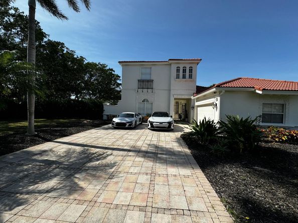 8163 Lakeview Drive, West Palm Beach FL 33412