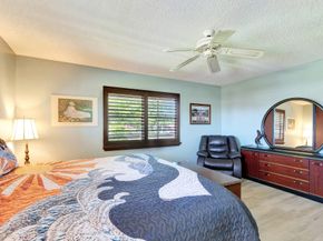 100 Lake Meryl Dr 201, West Palm Beach FL 33411