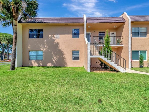 100 Lake Meryl Dr 201, West Palm Beach FL 33411