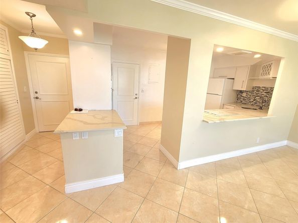 3233 NE 34th St 1102, Fort Lauderdale FL 33308