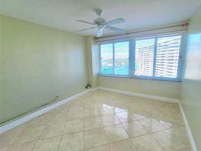 3233 NE 34th St 1102, Fort Lauderdale FL 33308