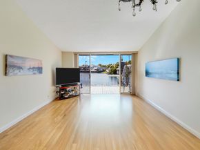 213 Ocean Dunes Circle, Jupiter FL 33477