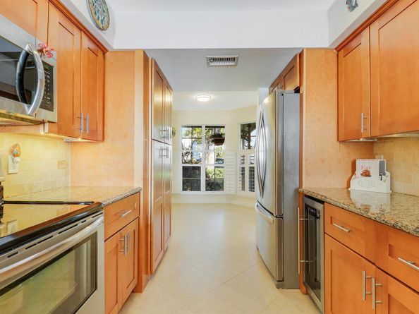 213 Ocean Dunes Circle, Jupiter FL 33477