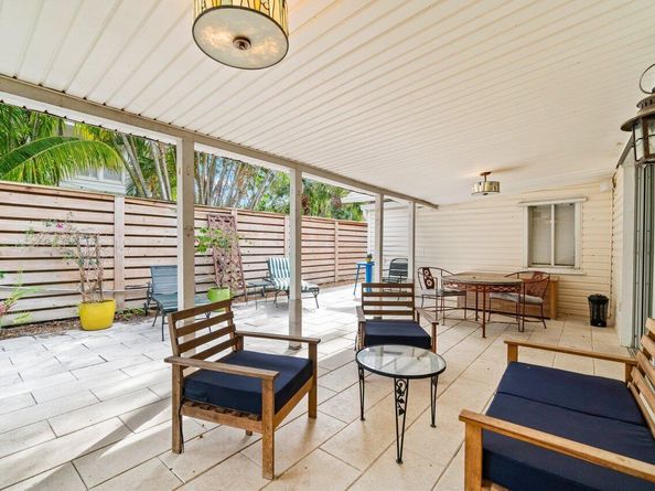 321 N Lakeside Drive, Lake Worth Beach FL 33460