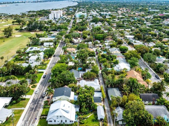321 N Lakeside Drive, Lake Worth Beach FL 33460