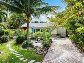 321 N Lakeside Drive, Lake Worth Beach FL 33460