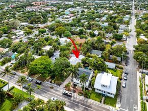 321 N Lakeside Drive, Lake Worth Beach FL 33460