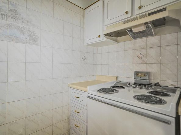 2000 NE 51st Ct 205, Fort Lauderdale FL 33308