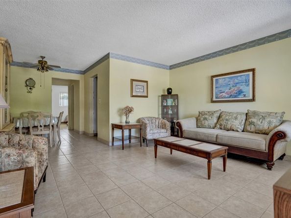 2000 NE 51st Ct 205, Fort Lauderdale FL 33308