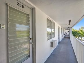 2000 NE 51st Ct 205, Fort Lauderdale FL 33308