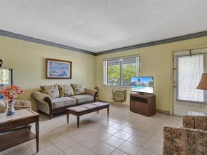 2000 NE 51st Ct 205, Fort Lauderdale FL 33308