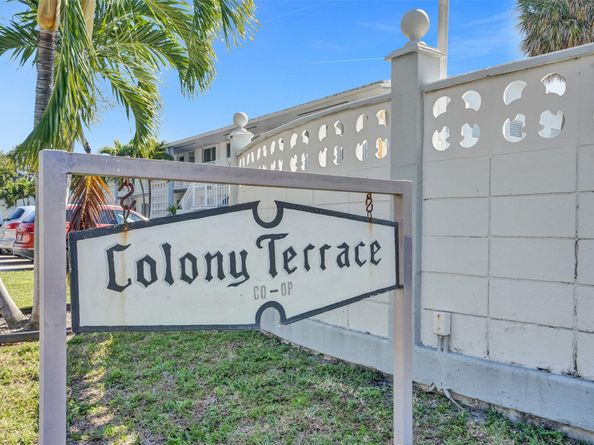 2000 NE 51st Ct 205, Fort Lauderdale FL 33308
