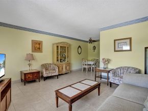 2000 NE 51st Ct 205, Fort Lauderdale FL 33308