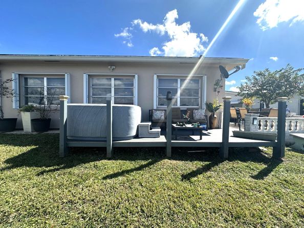 5809 NW 86th Ter, Tamarac FL 33321
