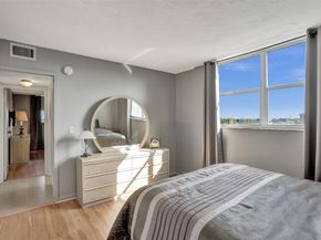 2831 Somerset Dr 414, Lauderdale Lakes FL 33311