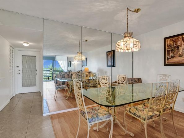 2831 Somerset Dr 414, Lauderdale Lakes FL 33311