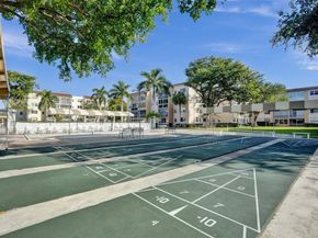 2831 Somerset Dr 414, Lauderdale Lakes FL 33311