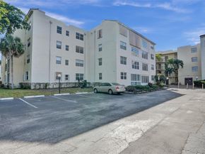 2831 Somerset Dr 414, Lauderdale Lakes FL 33311