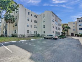 2831 Somerset Dr 414, Lauderdale Lakes FL 33311