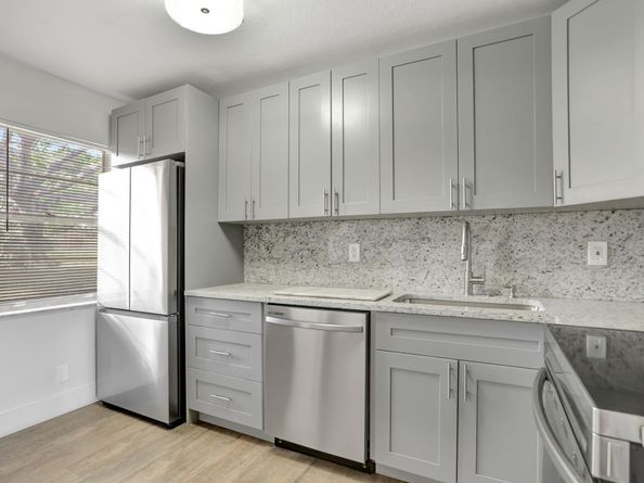 5168 NE 6th Ave 406, Fort Lauderdale FL 33334